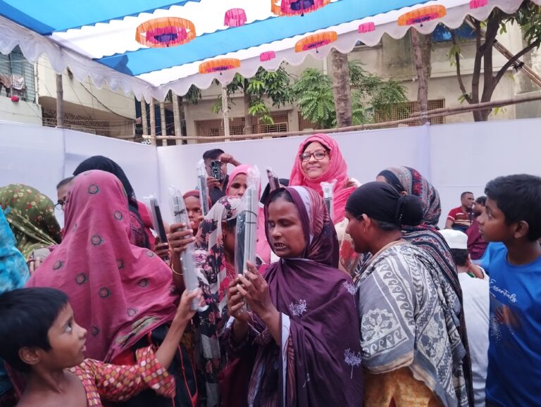 Assistive Device Giving